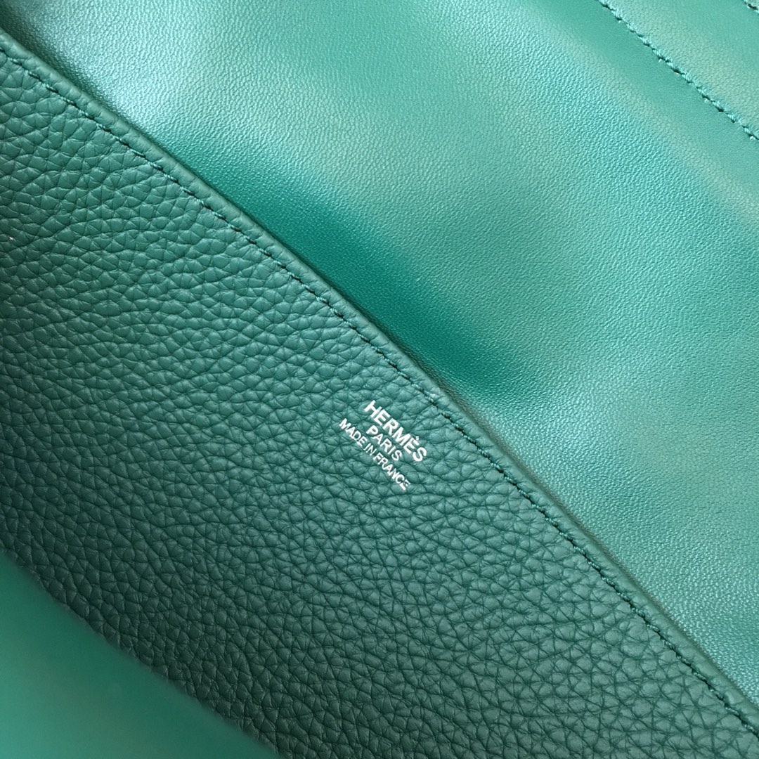 Hermes Halzan 31 Handbag Shoulder Bag In Dark Green Clemence Leather